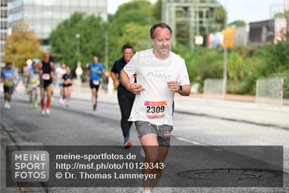06.09.2026 - CURREX Alsterlauf Dr. Thomas Lammeyer http://msf.ph/oto/10129343 06.09.2026 09:50:43 Laufen 2309 meine-sportfotos.de