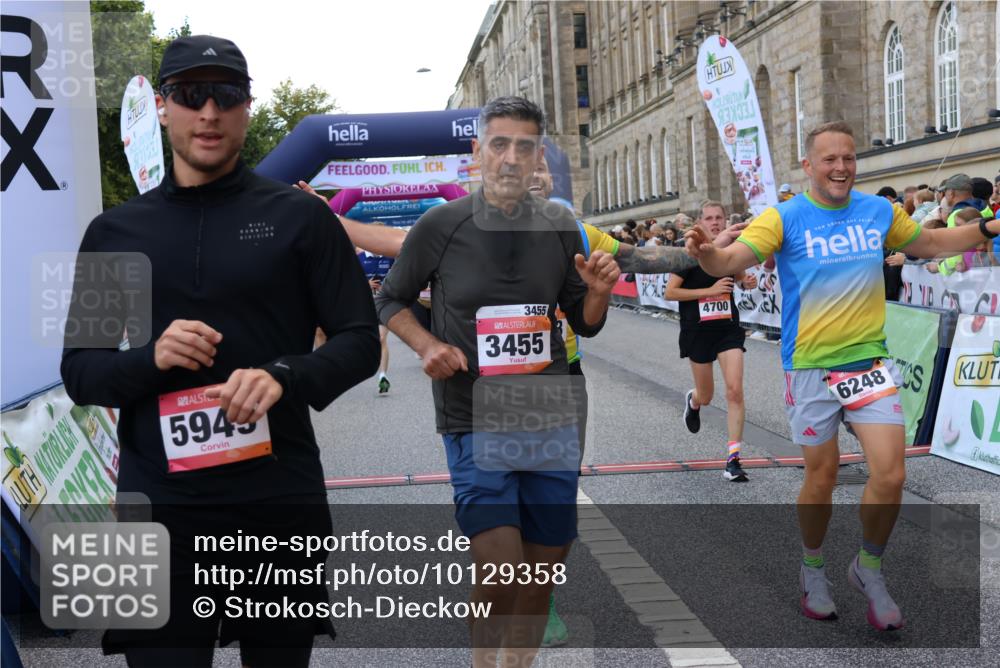 06.09.2026 - CURREX Alsterlauf Strokosch-Dieckow http://msf.ph/oto/10129358 06.09.2026 09:50:21 Ziel 2256, 2453, 2720, 2878, 3333, 3455, 3475, 3488, 4541, 4568, 4700, 4840, 5006, 5191, 5264, 5326, 5949, 5981, 6077, 6248, 6274, 8156, 8256, 8278 meine-sportfotos.de
