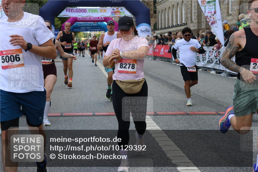 06.09.2026 - CURREX Alsterlauf Strokosch-Dieckow http://msf.ph/oto/10129392 06.09.2026 09:50:25 Ziel 2411, 2453, 2720, 2878, 3044, 3333, 3455, 3475, 3488, 4541, 4568, 4700, 4755, 4840, 5006, 5264, 5326, 5631, 5946, 5949, 6248, 6427, 8156, 8256, 8278 meine-sportfotos.de