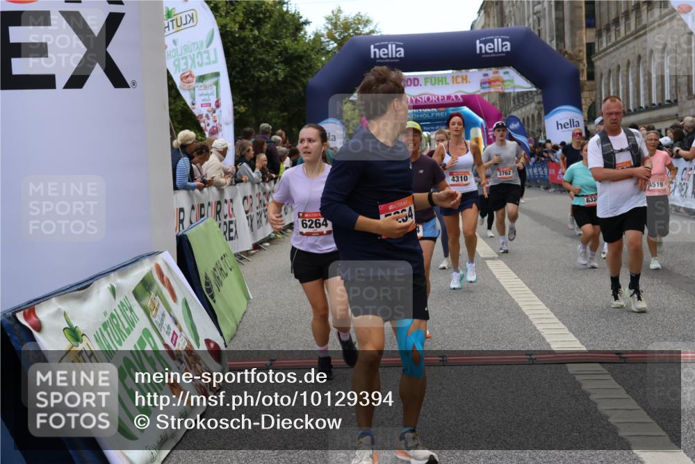 06.09.2026 - CURREX Alsterlauf Strokosch-Dieckow http://msf.ph/oto/10129394 06.09.2026 10:03:10 Ziel 2096, 2778, 3096, 3626, 3762, 3919, 3920, 4229, 4310, 4454, 4519, 4919, 4922, 4936, 5047, 5234, 5653, 5756, 5903, 5936, 6046, 6049, 6264, 6324, 6379, 8043, 8100, 8288 meine-sportfotos.de