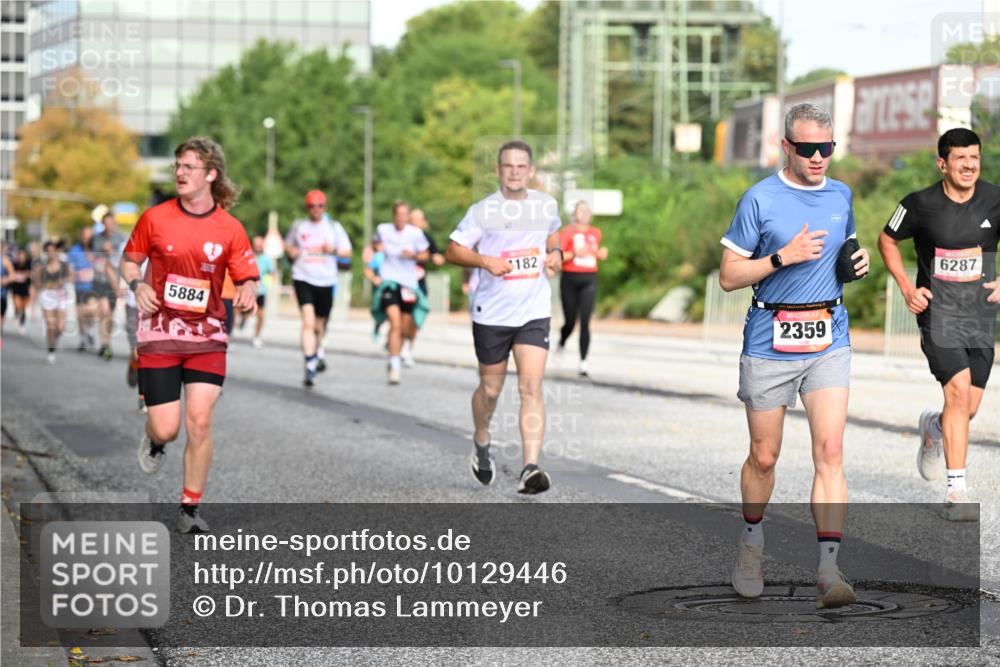 06.09.2026 - CURREX Alsterlauf Dr. Thomas Lammeyer http://msf.ph/oto/10129446 06.09.2026 09:50:55 Laufen 5884, 182, 2359, 6287 meine-sportfotos.de