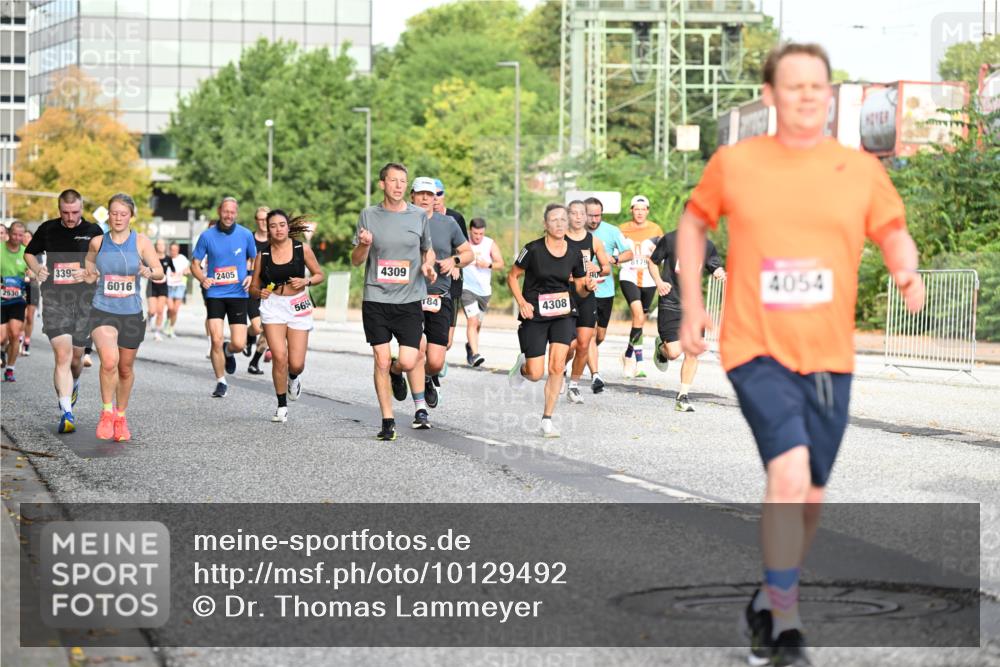 06.09.2026 - CURREX Alsterlauf Dr. Thomas Lammeyer http://msf.ph/oto/10129492 06.09.2026 09:51:01 Laufen 2530, 339, 6016, 2405, 56, 4309, 84, 4308, 8179, 90, 4054 meine-sportfotos.de