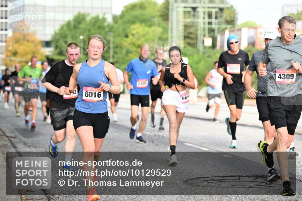 06.09.2026 - CURREX Alsterlauf Dr. Thomas Lammeyer http://msf.ph/oto/10129529 06.09.2026 09:51:04 Laufen 3, 6016, 2405, 56, 5579, 4309, 2 meine-sportfotos.de