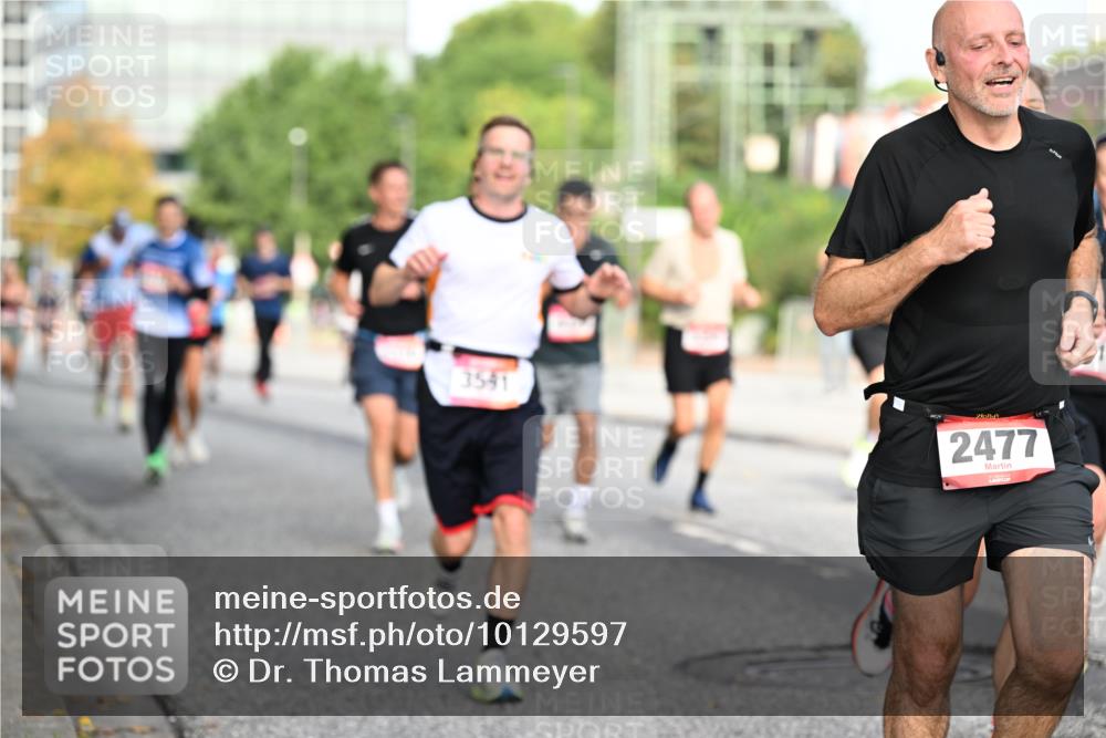 06.09.2026 - CURREX Alsterlauf Dr. Thomas Lammeyer http://msf.ph/oto/10129597 06.09.2026 09:51:13 Laufen 3541, 2477 meine-sportfotos.de