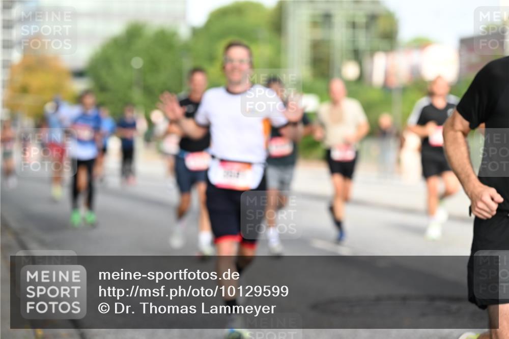 06.09.2026 - CURREX Alsterlauf Dr. Thomas Lammeyer http://msf.ph/oto/10129599 06.09.2026 09:51:13 Laufen  meine-sportfotos.de