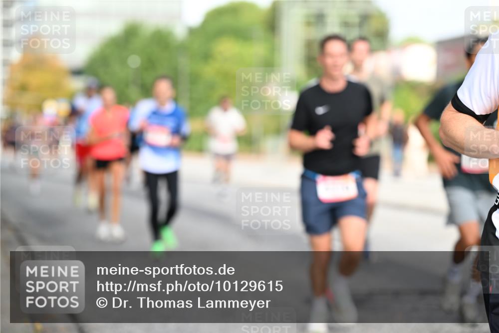 06.09.2026 - CURREX Alsterlauf Dr. Thomas Lammeyer http://msf.ph/oto/10129615 06.09.2026 09:51:15 Laufen  meine-sportfotos.de
