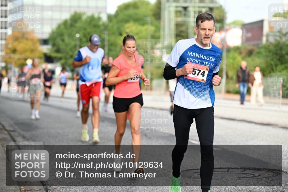 06.09.2026 - CURREX Alsterlauf Dr. Thomas Lammeyer http://msf.ph/oto/10129634 06.09.2026 09:51:17 Laufen 594, 574 meine-sportfotos.de