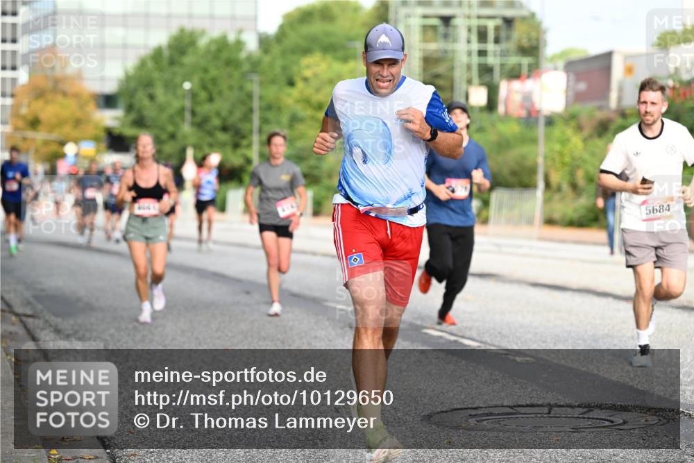 06.09.2026 - CURREX Alsterlauf Dr. Thomas Lammeyer http://msf.ph/oto/10129650 06.09.2026 09:51:19 Laufen 5684 meine-sportfotos.de