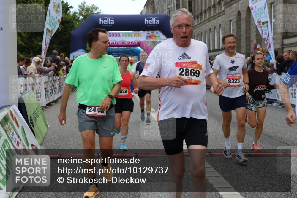 06.09.2026 - CURREX Alsterlauf Strokosch-Dieckow http://msf.ph/oto/10129737 06.09.2026 10:03:40 Ziel 2386, 2429, 2448, 2501, 2629, 2630, 2869, 3252, 3367, 3756, 4777, 5087, 5408, 5737, 6290, 6292, 6344, 8203, 8219, 8263, 8315, 8323 meine-sportfotos.de