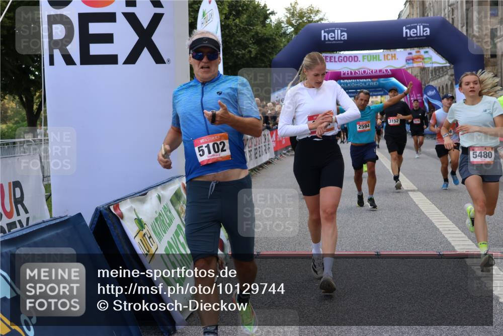 06.09.2026 - CURREX Alsterlauf Strokosch-Dieckow http://msf.ph/oto/10129744 06.09.2026 09:50:55 Ziel 2008, 2594, 2803, 3073, 3152, 3423, 3468, 3498, 4070, 4317, 4371, 4556, 4687, 4997, 5101, 5102, 5282, 5480, 6182, 6277, 8277 meine-sportfotos.de