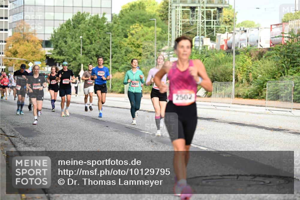 06.09.2026 - CURREX Alsterlauf Dr. Thomas Lammeyer http://msf.ph/oto/10129795 06.09.2026 09:51:35 Laufen 619, 4322, 5721, 6373, 4206, 2640, 3251, 2502 meine-sportfotos.de