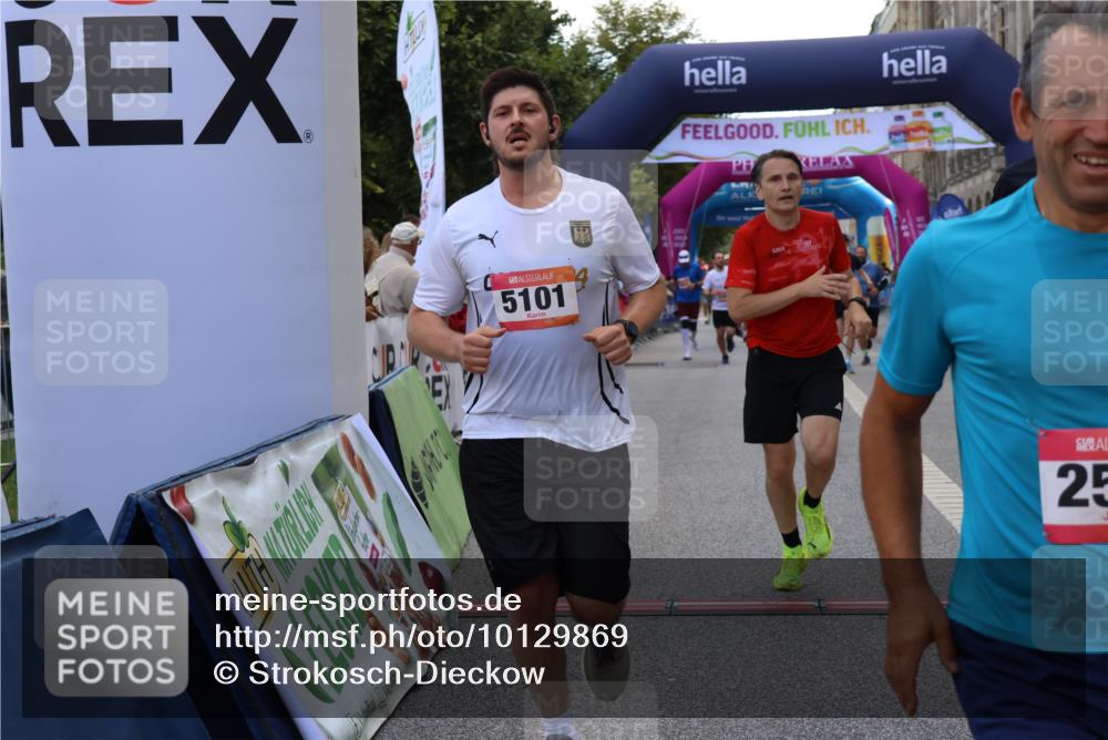 06.09.2026 - CURREX Alsterlauf Strokosch-Dieckow http://msf.ph/oto/10129869 06.09.2026 09:50:58 Ziel 2008, 2200, 2594, 2803, 3073, 3152, 3279, 3423, 3468, 3498, 3664, 3700, 4070, 4317, 4687, 5101, 5102, 5480, 6182, 6277 meine-sportfotos.de