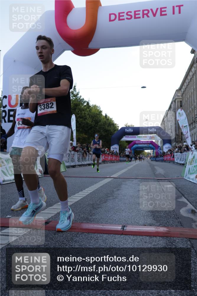 06.09.2026 - CURREX Alsterlauf Yannick Fuchs http://msf.ph/oto/10129930 06.09.2026 09:37:57 Ziel 2802, 3382, 5671, 5901, 6001, 6300, 8011 meine-sportfotos.de