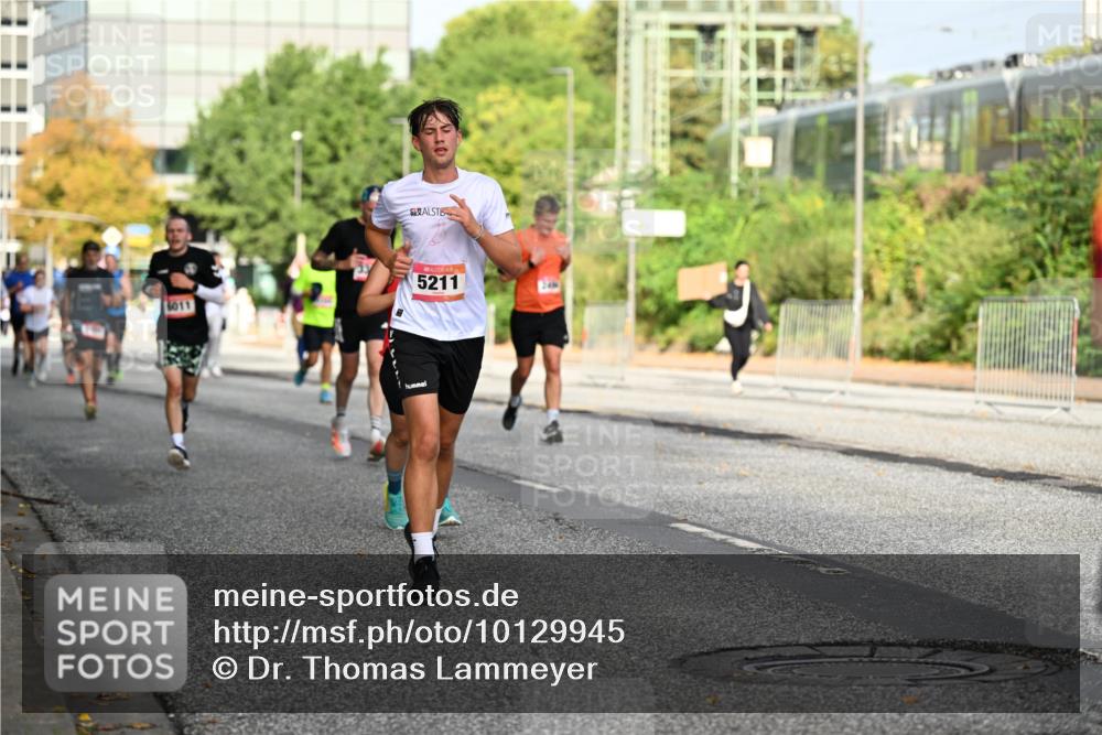 06.09.2026 - CURREX Alsterlauf Dr. Thomas Lammeyer http://msf.ph/oto/10129945 06.09.2026 09:51:56 Laufen 6011, 5211 meine-sportfotos.de