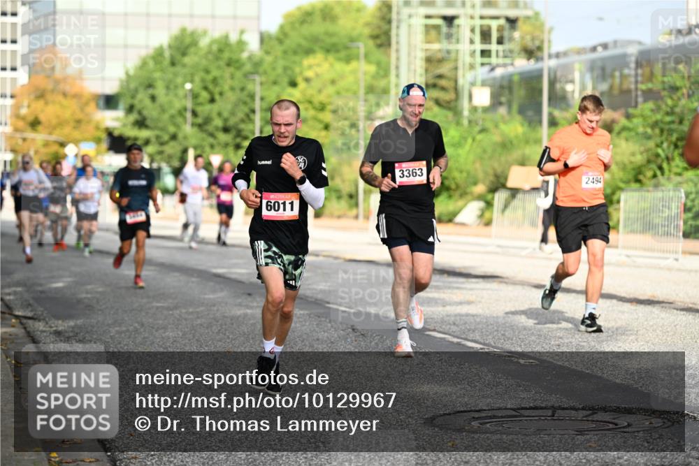 06.09.2026 - CURREX Alsterlauf Dr. Thomas Lammeyer http://msf.ph/oto/10129967 06.09.2026 09:51:58 Laufen 6011, 3363, 2494 meine-sportfotos.de