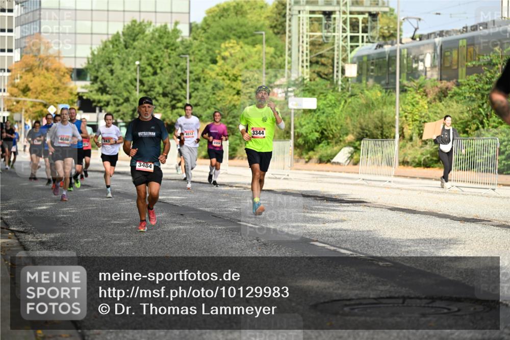 06.09.2026 - CURREX Alsterlauf Dr. Thomas Lammeyer http://msf.ph/oto/10129983 06.09.2026 09:52:00 Laufen 4512, 4686, 243, 4954, 3484, 3344 meine-sportfotos.de