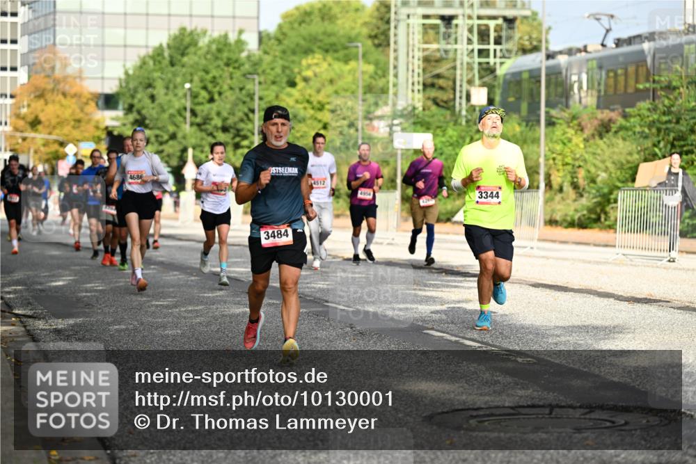 06.09.2026 - CURREX Alsterlauf Dr. Thomas Lammeyer http://msf.ph/oto/10130001 06.09.2026 09:52:02 Laufen 4686, 3484, 4512, 4956, 3344, 42 meine-sportfotos.de