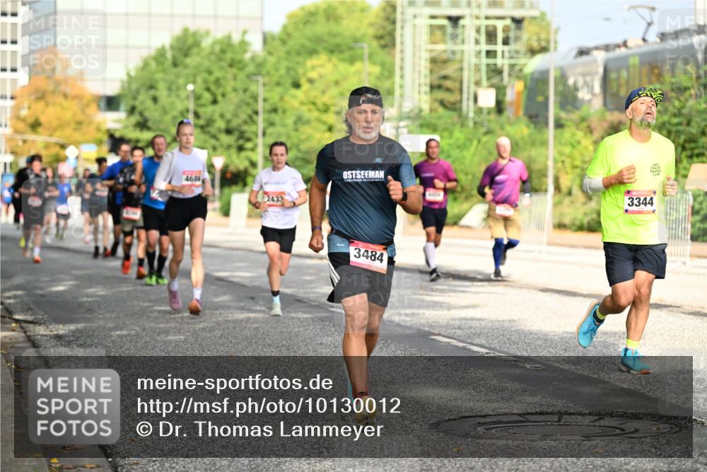 06.09.2026 - CURREX Alsterlauf Dr. Thomas Lammeyer http://msf.ph/oto/10130012 06.09.2026 09:52:03 Laufen 4684, 2433, 3484, 3344 meine-sportfotos.de