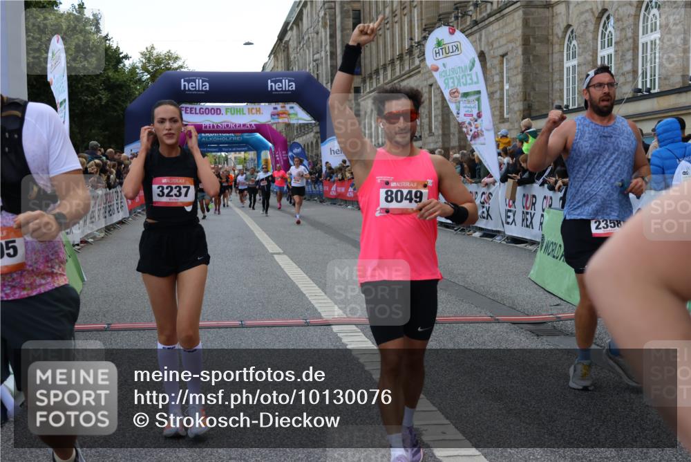 06.09.2026 - CURREX Alsterlauf Strokosch-Dieckow http://msf.ph/oto/10130076 06.09.2026 09:51:13 Ziel 2358, 3237, 4681, 4696, 4895, 5551, 5609, 5642, 5829, 5977, 6190, 6204, 6327, 6399, 8049, 8195 meine-sportfotos.de