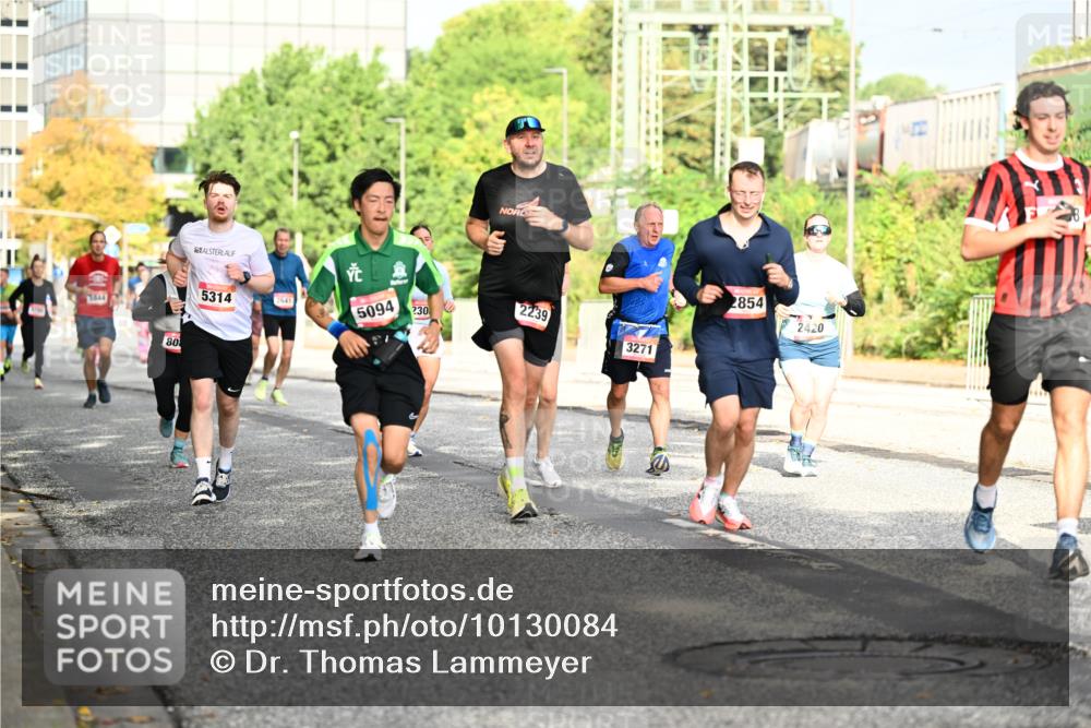 06.09.2026 - CURREX Alsterlauf Dr. Thomas Lammeyer http://msf.ph/oto/10130084 06.09.2026 09:52:14 Laufen 5844, 80, 5314, 2541, 5094, 230, 2239, 3271, 2854, 2420 meine-sportfotos.de