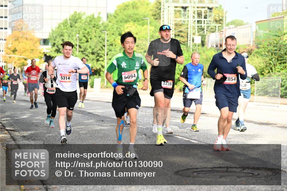 06.09.2026 - CURREX Alsterlauf Dr. Thomas Lammeyer http://msf.ph/oto/10130090 06.09.2026 09:52:15 Laufen 5844, 8086, 5314, 2641, 5094, 2239, 2854, 420 meine-sportfotos.de