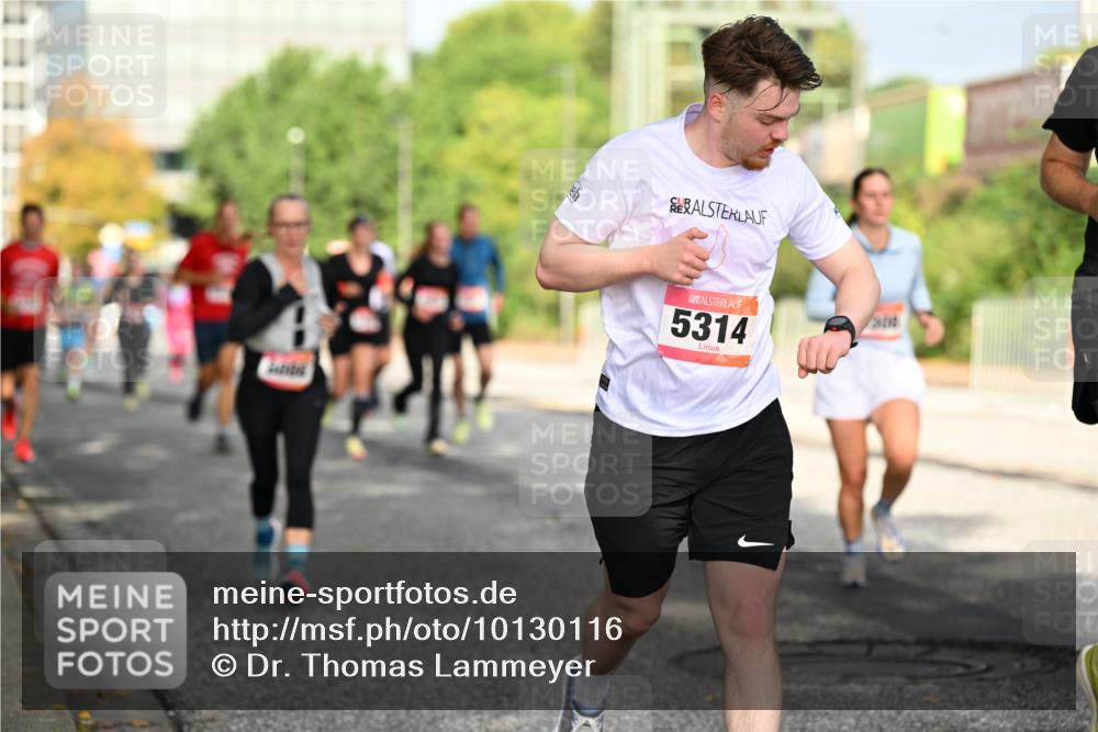 06.09.2026 - CURREX Alsterlauf Dr. Thomas Lammeyer http://msf.ph/oto/10130116 06.09.2026 09:52:17 Laufen 5314 meine-sportfotos.de