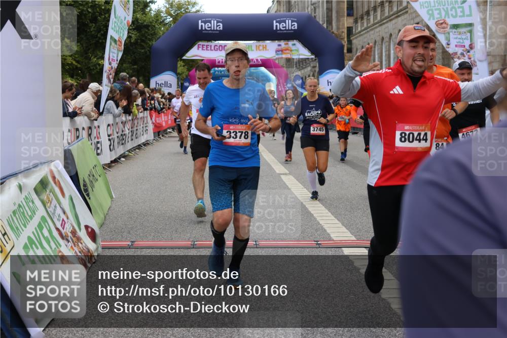 06.09.2026 - CURREX Alsterlauf Strokosch-Dieckow http://msf.ph/oto/10130166 06.09.2026 10:04:01 Ziel 2042, 2091, 2164, 2657, 2989, 3100, 3239, 3378, 3384, 3562, 3651, 3745, 3752, 3766, 4004, 4672, 4968, 4972, 4979, 5061, 5284, 5401, 5468, 6056, 8044, 8079 meine-sportfotos.de