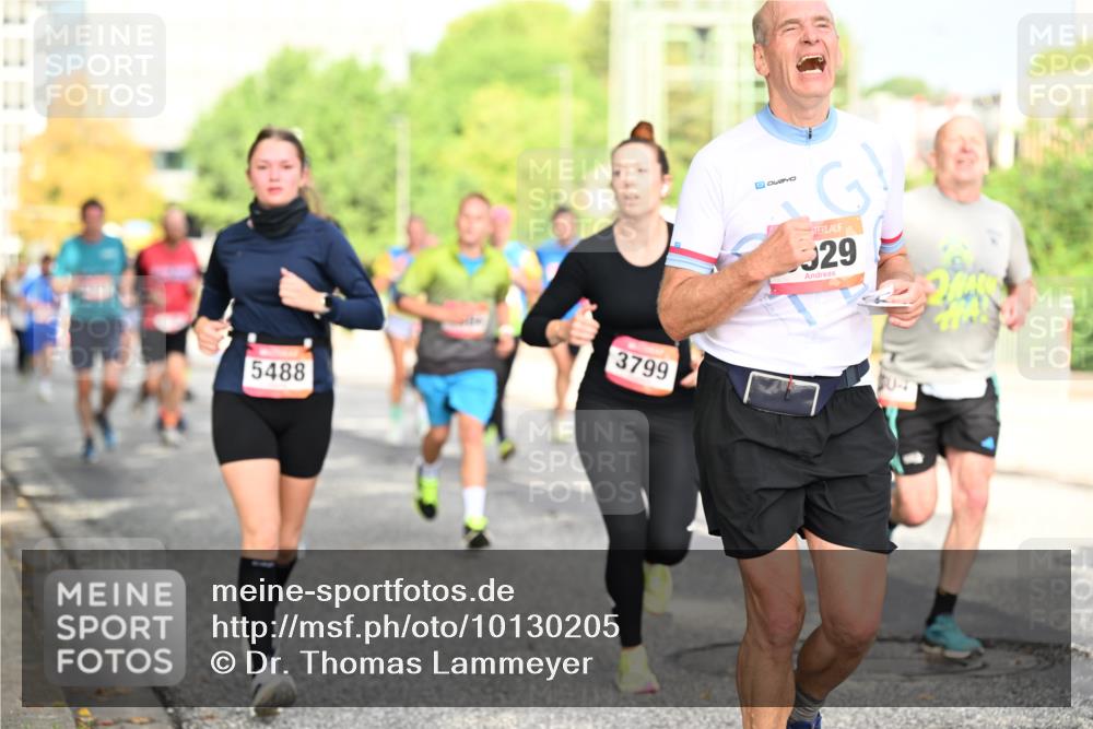 06.09.2026 - CURREX Alsterlauf Dr. Thomas Lammeyer http://msf.ph/oto/10130205 06.09.2026 09:52:26 Laufen 11, 5488, 3799, 329 meine-sportfotos.de
