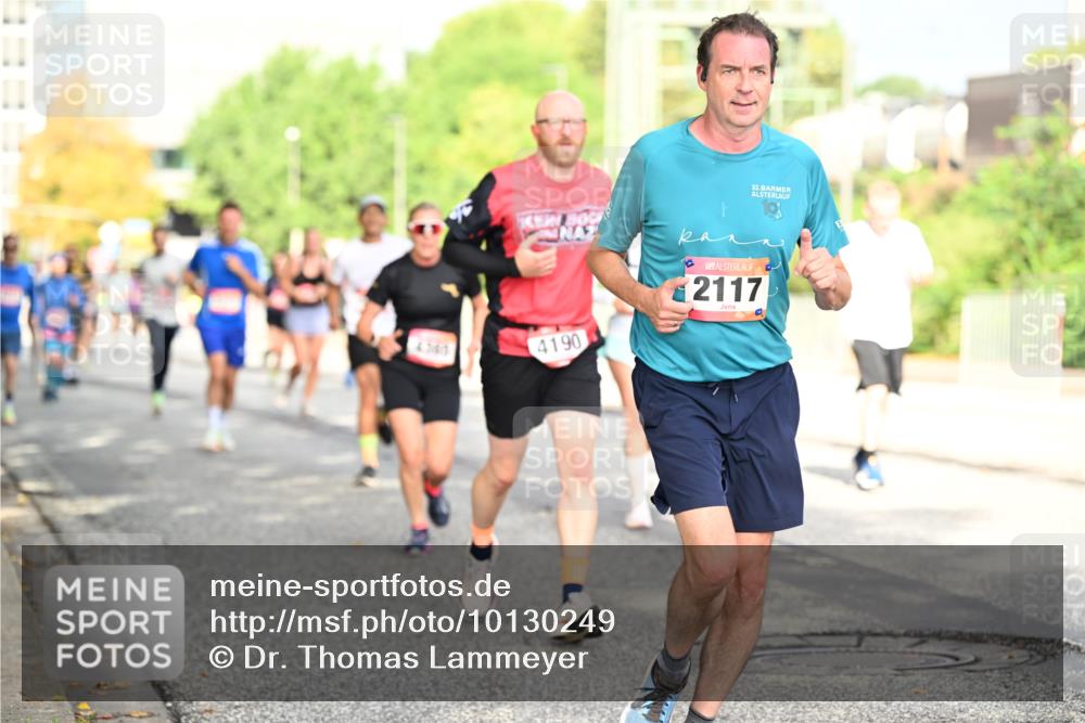 06.09.2026 - CURREX Alsterlauf Dr. Thomas Lammeyer http://msf.ph/oto/10130249 06.09.2026 09:52:31 Laufen 11, 32, 43613, 4190, 2117 meine-sportfotos.de