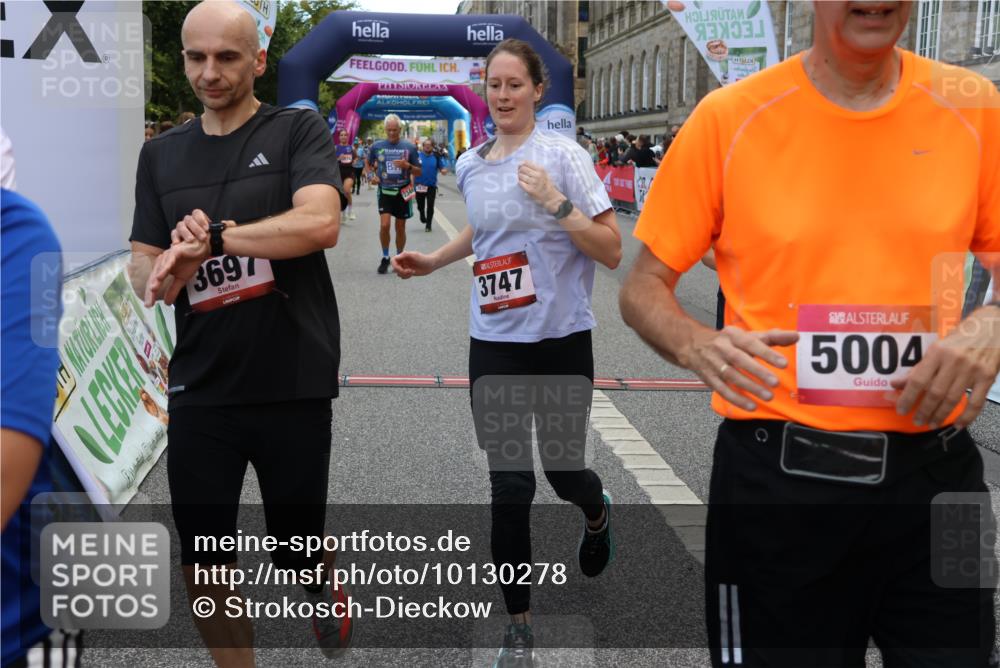 06.09.2026 - CURREX Alsterlauf Strokosch-Dieckow http://msf.ph/oto/10130278 06.09.2026 10:04:11 Ziel 2091, 2164, 2346, 2677, 2830, 3100, 3239, 3562, 3697, 3747, 4288, 4495, 4634, 4943, 5004, 5061, 5157, 5401, 5674, 5709, 6056, 8225 meine-sportfotos.de