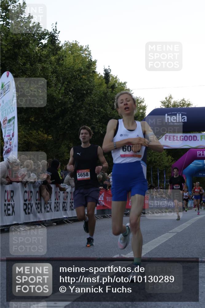 06.09.2026 - CURREX Alsterlauf Yannick Fuchs http://msf.ph/oto/10130289 06.09.2026 09:38:07 Ziel 2562, 3866, 4176, 5658, 5901, 6003 meine-sportfotos.de
