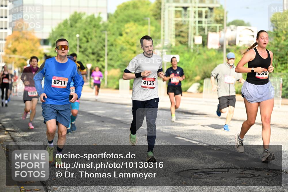 06.09.2026 - CURREX Alsterlauf Dr. Thomas Lammeyer http://msf.ph/oto/10130316 06.09.2026 09:52:37 Laufen 3636, 8211, 4135, 372 meine-sportfotos.de