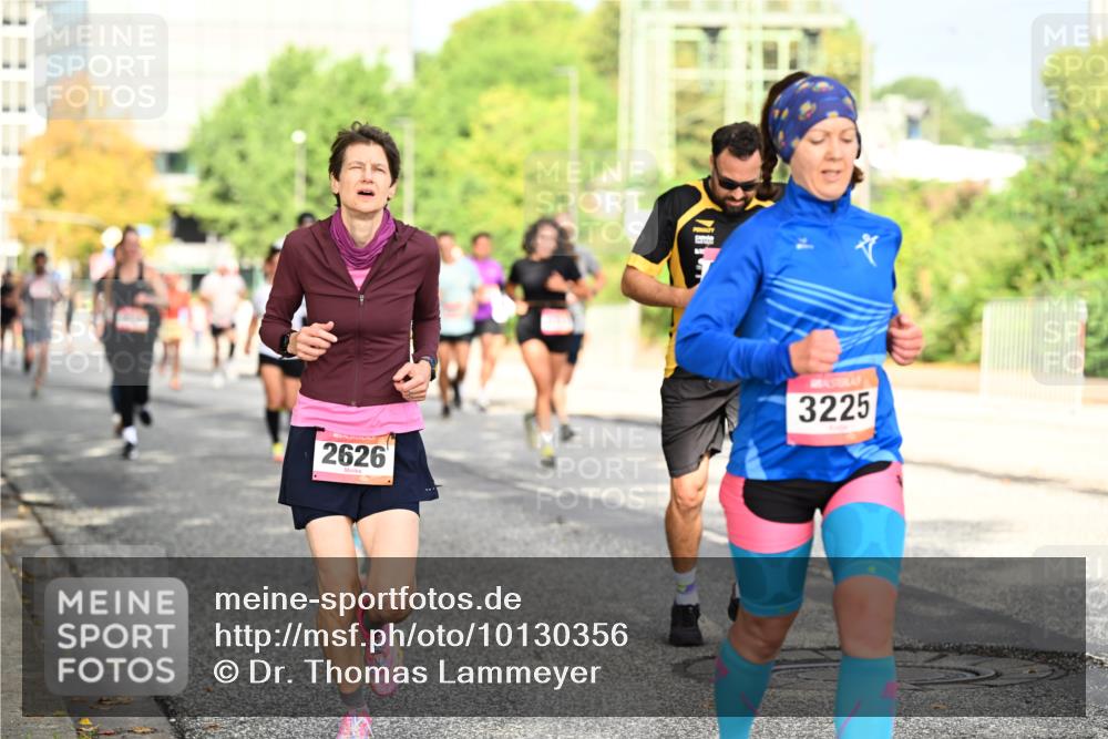 06.09.2026 - CURREX Alsterlauf Dr. Thomas Lammeyer http://msf.ph/oto/10130356 06.09.2026 09:52:41 Laufen 3225, 2626 meine-sportfotos.de