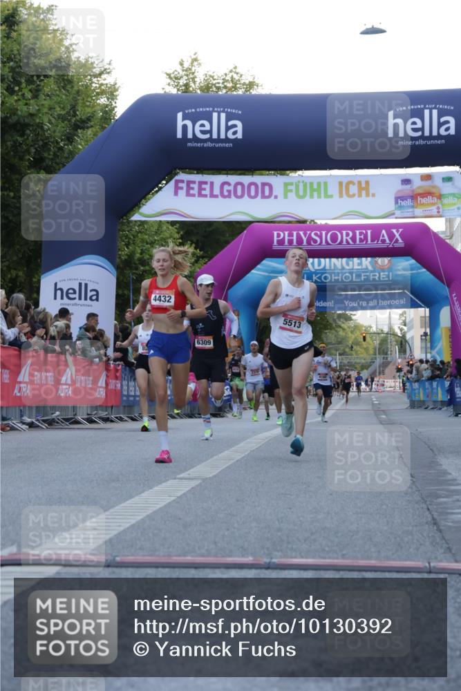 06.09.2026 - CURREX Alsterlauf Yannick Fuchs http://msf.ph/oto/10130392 06.09.2026 09:38:12 Ziel 2562, 3866, 4176, 4432, 5513, 5658, 6003, 6309 meine-sportfotos.de
