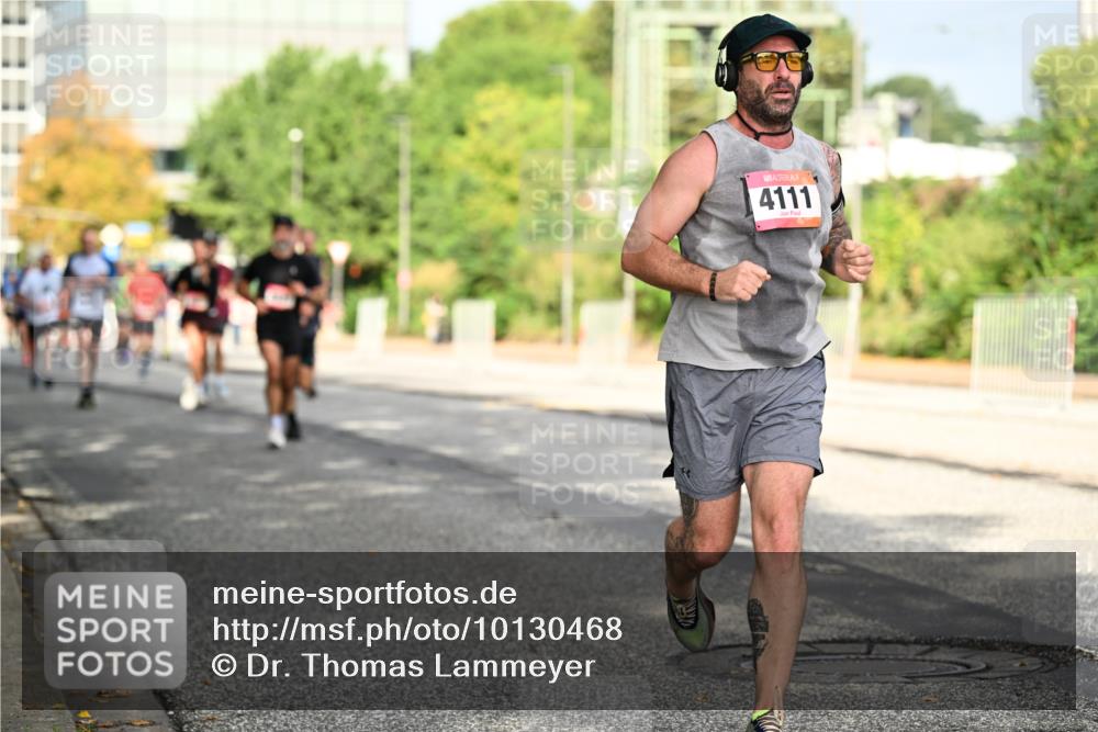 06.09.2026 - CURREX Alsterlauf Dr. Thomas Lammeyer http://msf.ph/oto/10130468 06.09.2026 09:52:52 Laufen 4111 meine-sportfotos.de
