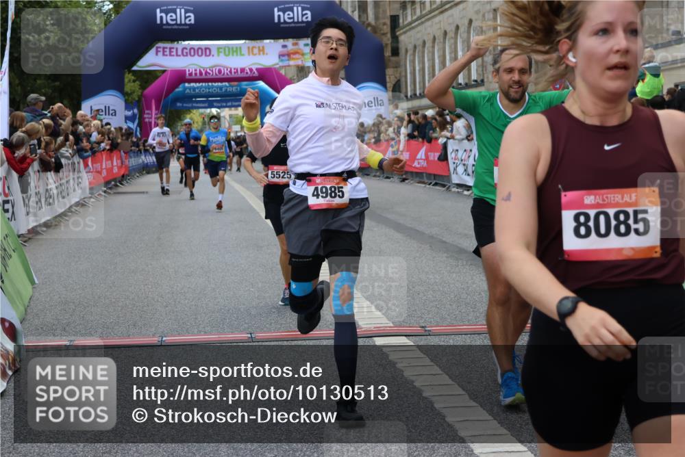 06.09.2026 - CURREX Alsterlauf Strokosch-Dieckow http://msf.ph/oto/10130513 06.09.2026 09:51:40 Ziel 2023, 2542, 3733, 4210, 4427, 4729, 4985, 4987, 5230, 5525, 5596, 5814, 5847, 6405, 6411, 6453, 8085, 8332 meine-sportfotos.de
