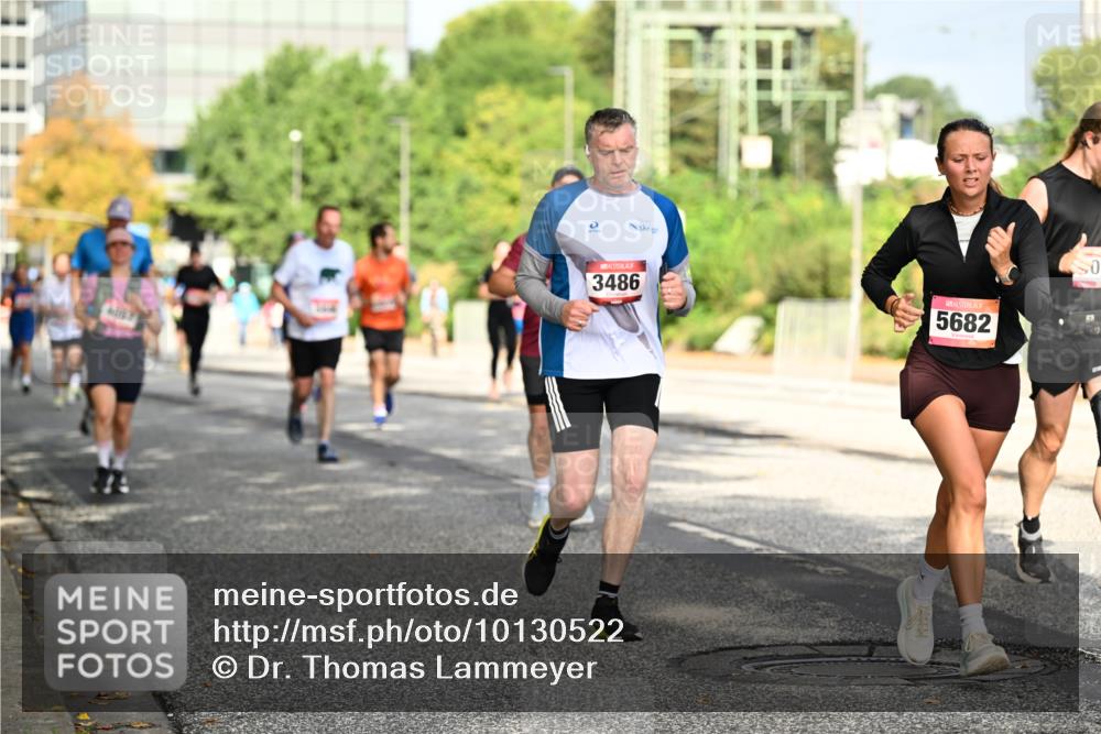 06.09.2026 - CURREX Alsterlauf Dr. Thomas Lammeyer http://msf.ph/oto/10130522 06.09.2026 09:53:00 Laufen 3486, 5682 meine-sportfotos.de