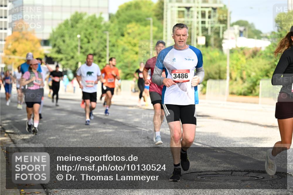 06.09.2026 - CURREX Alsterlauf Dr. Thomas Lammeyer http://msf.ph/oto/10130524 06.09.2026 09:53:00 Laufen 3486 meine-sportfotos.de