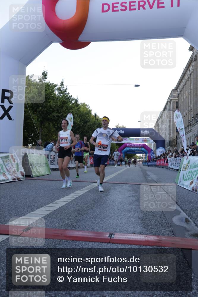 06.09.2026 - CURREX Alsterlauf Yannick Fuchs http://msf.ph/oto/10130532 06.09.2026 09:38:22 Ziel 2378, 4160, 4432, 4614, 4983, 5513, 5687, 5727, 6133, 6309, 8024 meine-sportfotos.de