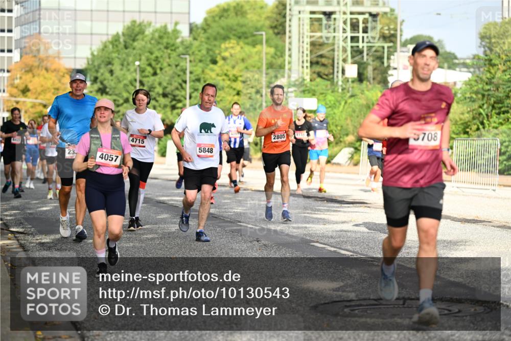 06.09.2026 - CURREX Alsterlauf Dr. Thomas Lammeyer http://msf.ph/oto/10130543 06.09.2026 09:53:02 Laufen 4422, 23, 4057, 4715, 5848, 2805, 8134, 708 meine-sportfotos.de