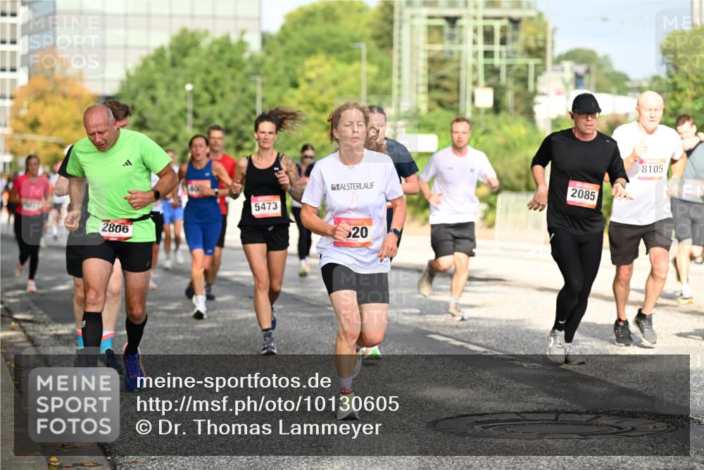 06.09.2026 - CURREX Alsterlauf Dr. Thomas Lammeyer http://msf.ph/oto/10130605 06.09.2026 09:53:08 Laufen 2806, 5473, 20, 2085, 8105 meine-sportfotos.de