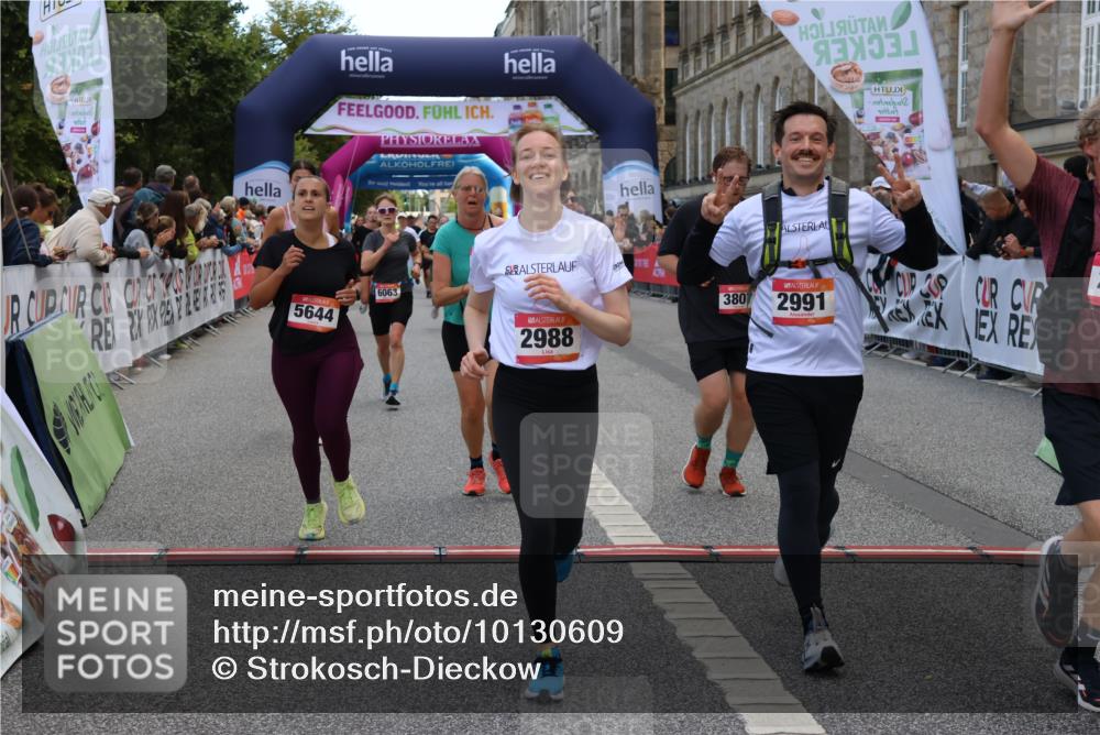 06.09.2026 - CURREX Alsterlauf Strokosch-Dieckow http://msf.ph/oto/10130609 06.09.2026 10:04:35 Ziel 2303, 2581, 2988, 2991, 2993, 3435, 3696, 3807, 4052, 4179, 4431, 4744, 4768, 5071, 5644, 5718, 5767, 6063 meine-sportfotos.de