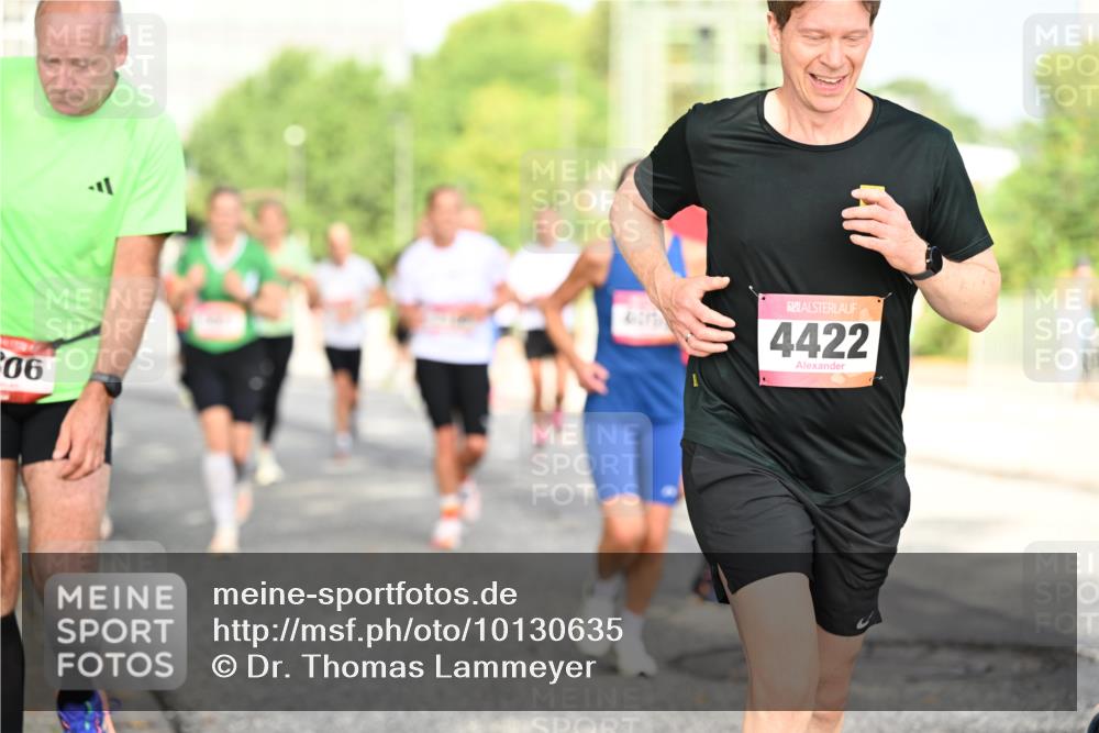 06.09.2026 - CURREX Alsterlauf Dr. Thomas Lammeyer http://msf.ph/oto/10130635 06.09.2026 09:53:11 Laufen 06, 4422 meine-sportfotos.de