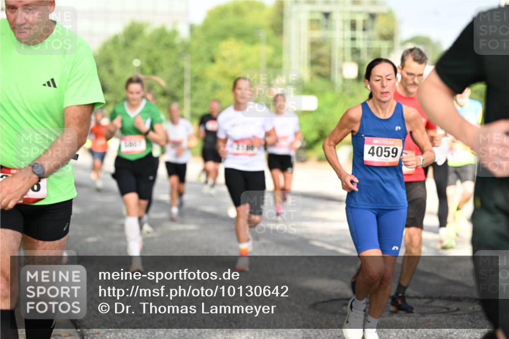 06.09.2026 - CURREX Alsterlauf Dr. Thomas Lammeyer http://msf.ph/oto/10130642 06.09.2026 09:53:12 Laufen 4059 meine-sportfotos.de