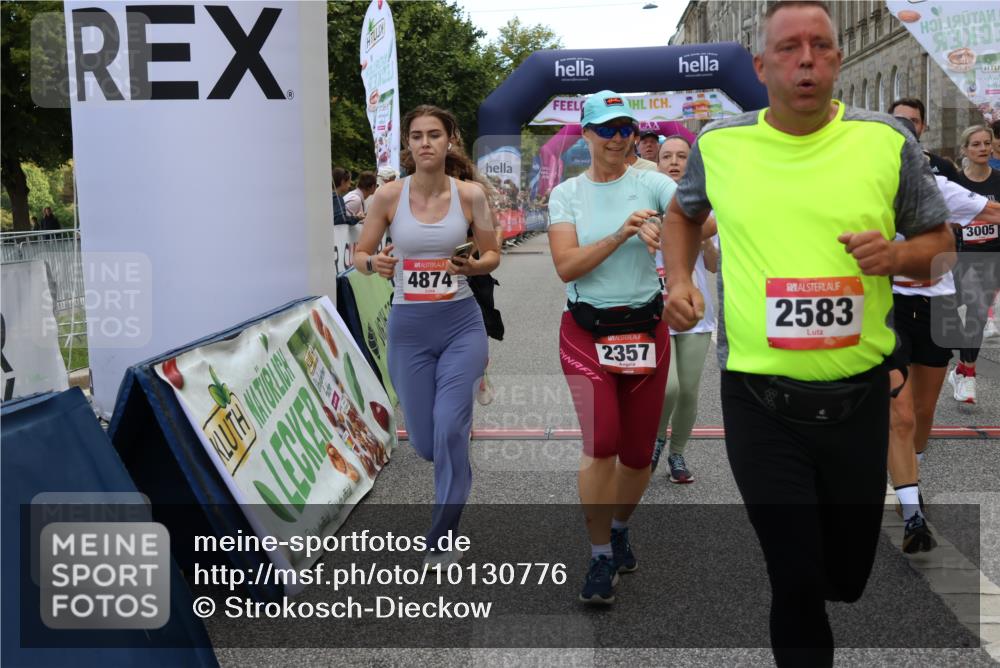 06.09.2026 - CURREX Alsterlauf Strokosch-Dieckow http://msf.ph/oto/10130776 06.09.2026 10:04:46 Ziel 2074, 2121, 2133, 2203, 2278, 2357, 2583, 2658, 2776, 2957, 3004, 3005, 3101, 3109, 3451, 4181, 4413, 4415, 4516, 4744, 4874, 5275, 5503, 5504, 5566, 5568, 5576, 5767, 8237 meine-sportfotos.de