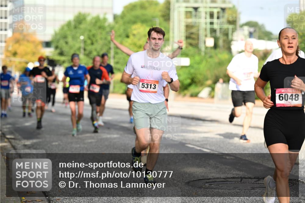 06.09.2026 - CURREX Alsterlauf Dr. Thomas Lammeyer http://msf.ph/oto/10130777 06.09.2026 09:53:25 Laufen 5313, 6048 meine-sportfotos.de
