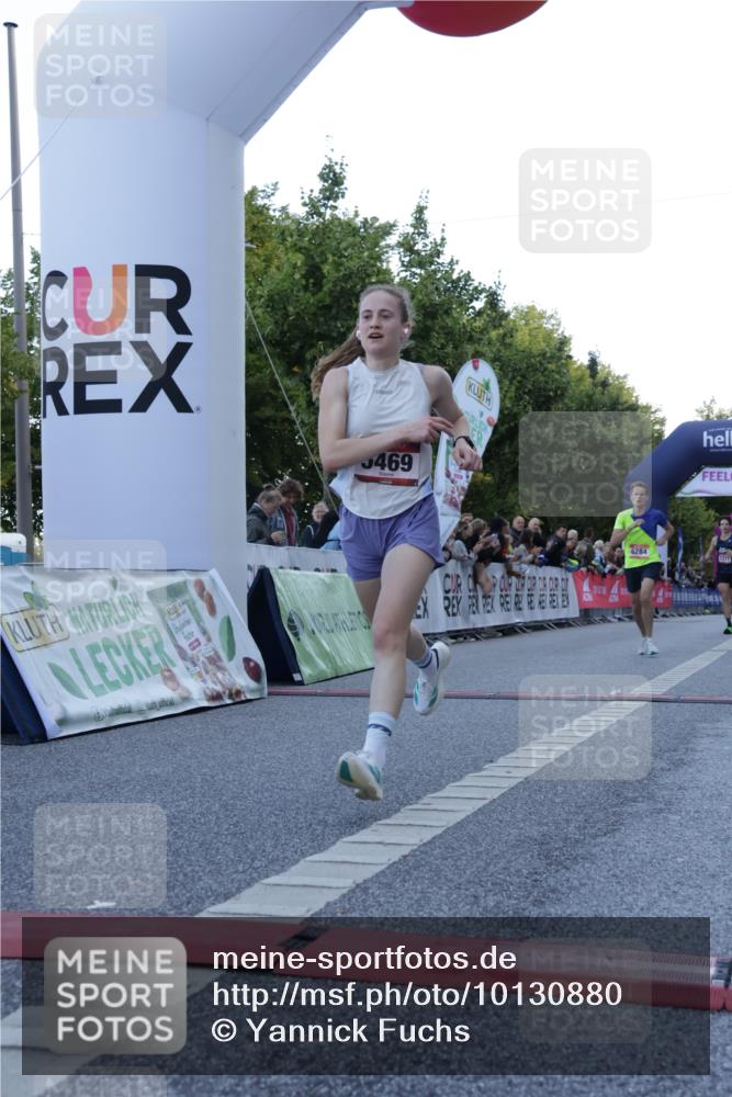 06.09.2026 - CURREX Alsterlauf Yannick Fuchs http://msf.ph/oto/10130880 06.09.2026 09:38:48 Ziel 2371, 3817, 5469, 5739, 5971, 6260, 6284, 8010, 8013 meine-sportfotos.de
