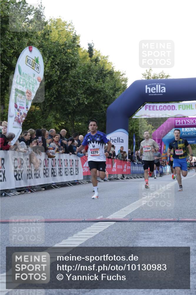 06.09.2026 - CURREX Alsterlauf Yannick Fuchs http://msf.ph/oto/10130983 06.09.2026 09:38:55 Ziel 2371, 2784, 5333, 5469, 5692, 5971, 6284, 6370, 8010, 8199 meine-sportfotos.de