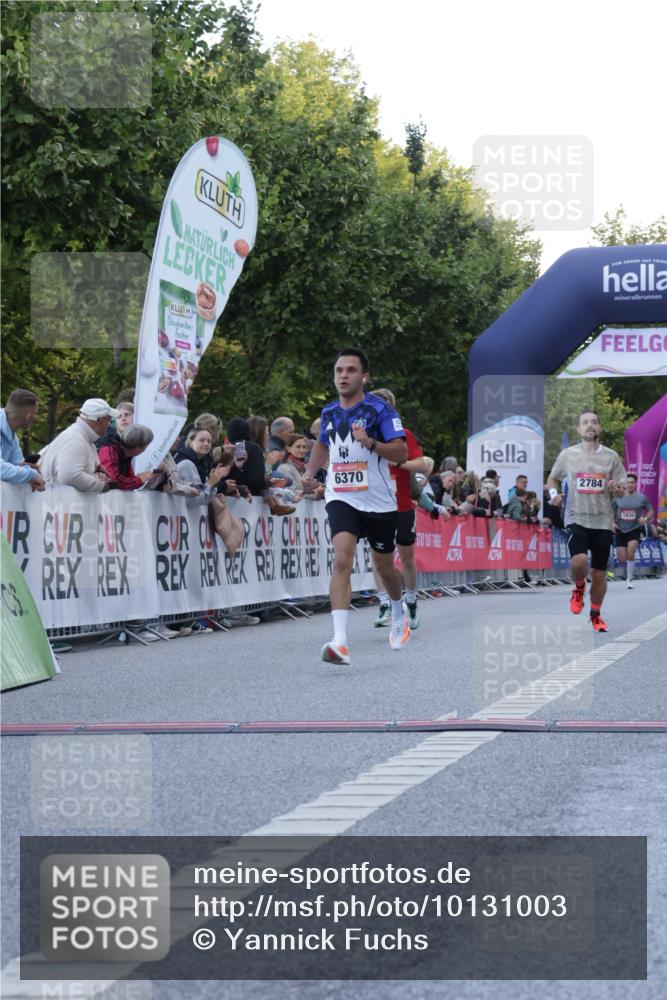 06.09.2026 - CURREX Alsterlauf Yannick Fuchs http://msf.ph/oto/10131003 06.09.2026 09:38:55 Ziel 2371, 2784, 5333, 5469, 5692, 5971, 6284, 6370, 8010, 8199 meine-sportfotos.de
