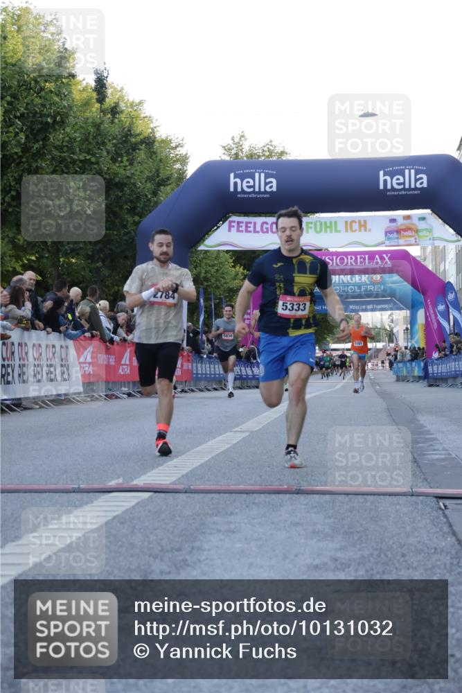 06.09.2026 - CURREX Alsterlauf Yannick Fuchs http://msf.ph/oto/10131032 06.09.2026 09:38:57 Ziel 2371, 2379, 2784, 5333, 5692, 5830, 5971, 6284, 6370, 8199 meine-sportfotos.de